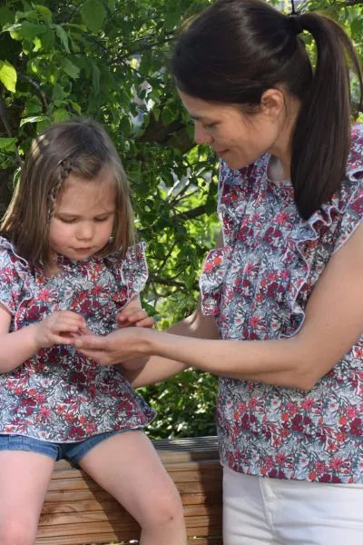 Réalisation du patron de couture top Mona Adulte et Enfant de Cha’ coud