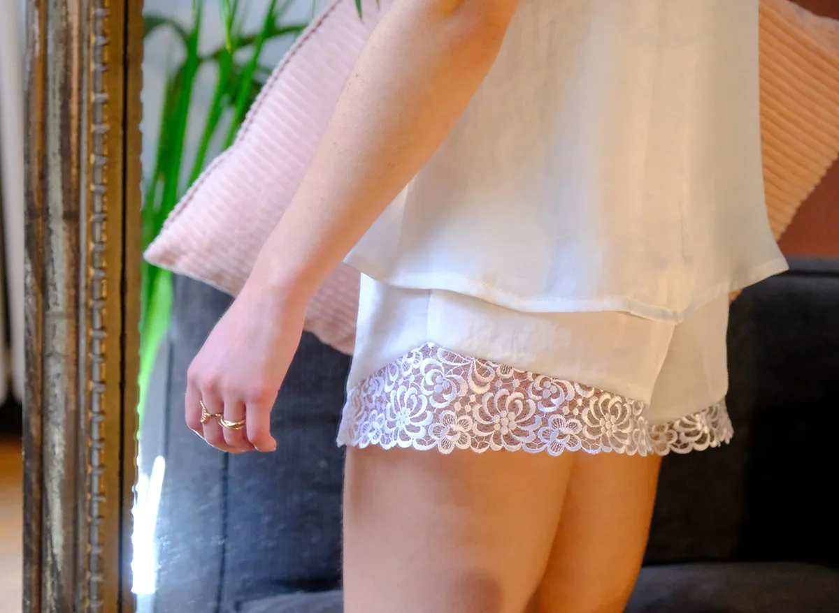 Réalisation - patron de couture - Pyjama - Cha' coud - niveau débutant - couture facile - patron lingerie - satin - dentelle - patron pyjama - patron débardeur - patron short - patron ensemble - rose-Lyne - patron homewear