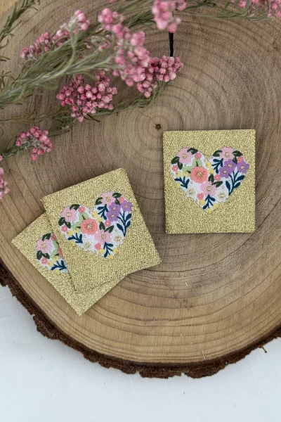 Lot de 3 étiquettes tissées - cœur fleuris